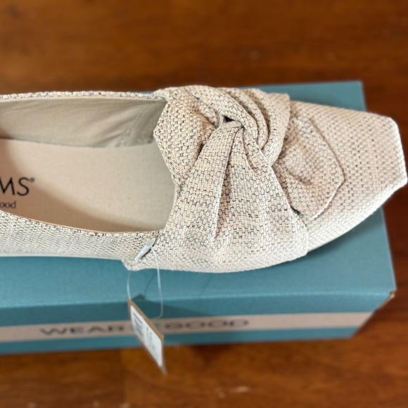 Shoes - Picture 1 of 5